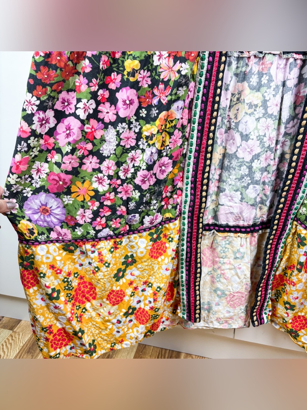 Anthropologie Conditions Apply Retro Floral Tiered Kimono Embroidered Patchwork - Picture 5 of 7